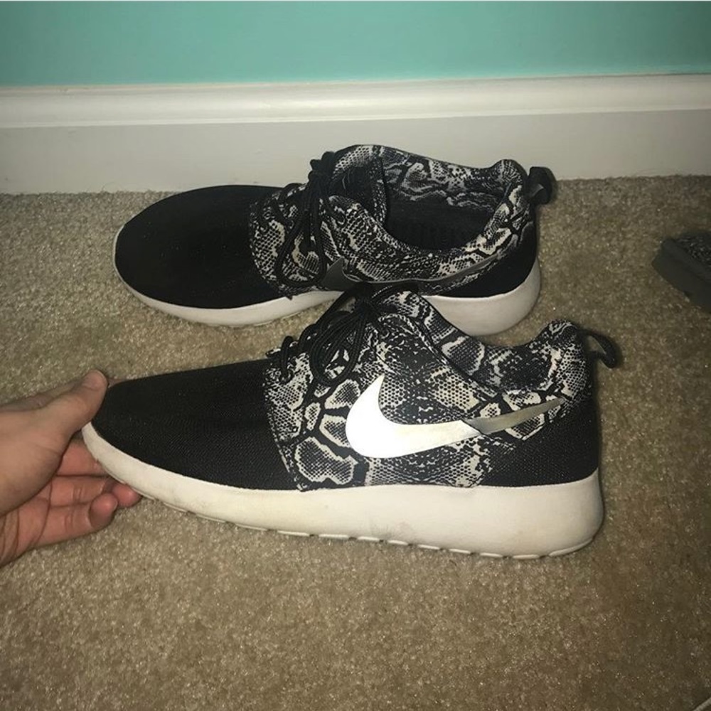 NIKE Roshe’s